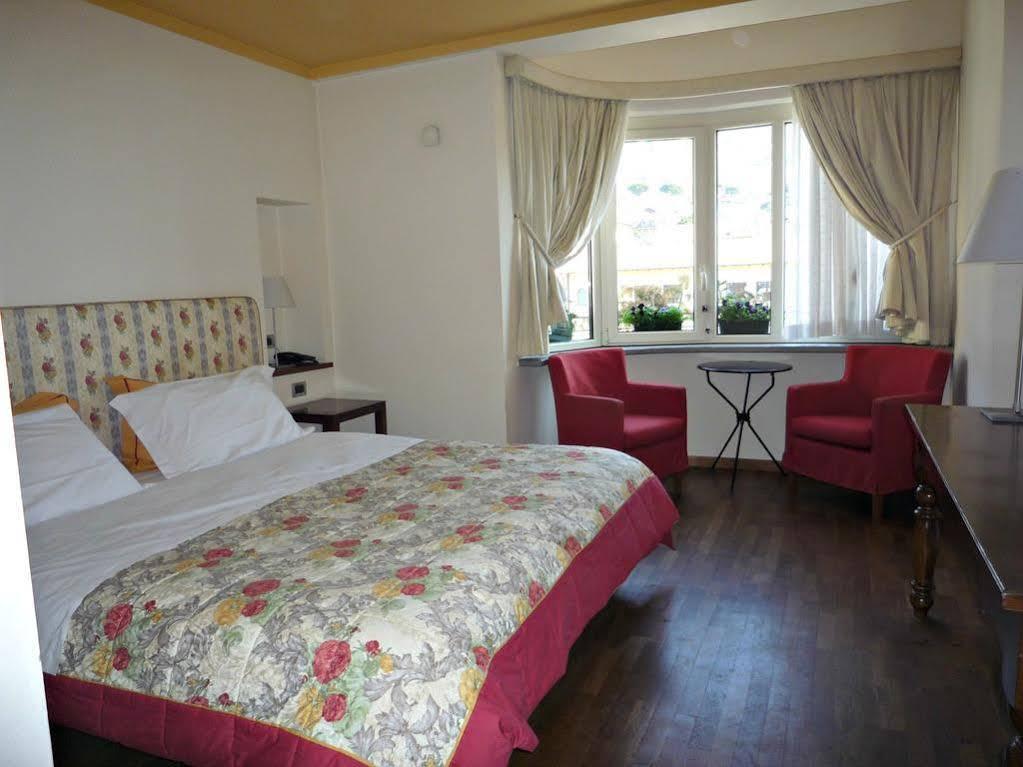 Bijou Hotel Сент-Винсент Экстерьер фото